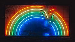 Neon TĘCZA Agnieszki CHOJNACKIEJ